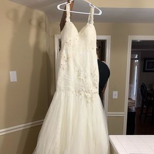 Wedding dress
